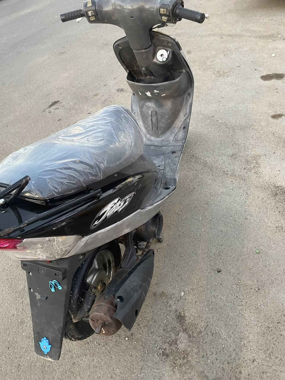 السلام عليكم دراجه للبيع ماكس منغولي
دراجه بلاديه من طول لطول ختم واحد وياه المكينه 
مكينه برغي ما مفتوح بيه بلادي كهربايات شغله فقط جوزه تجاريه الباقي كفاله 
سعر واتساب مكاني بغداد الجديده 
*********** واتساب أو رصيد
