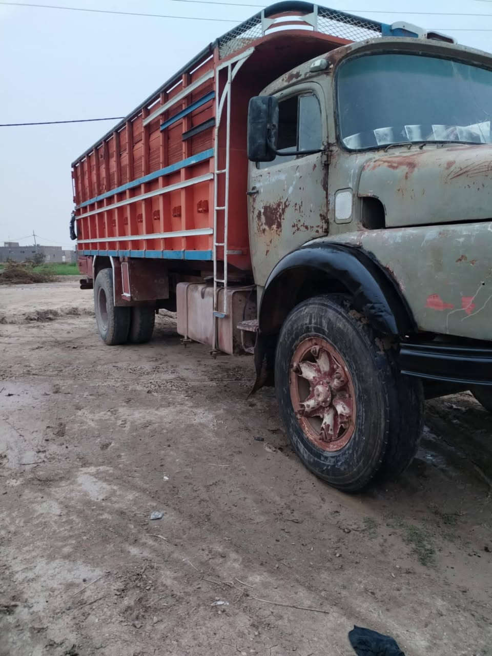 اقجم موديل 70محرك 46 كير سكس 111رقم انكليزي بسمي سياره ما تنقص بيه خط بخار رقم***********
