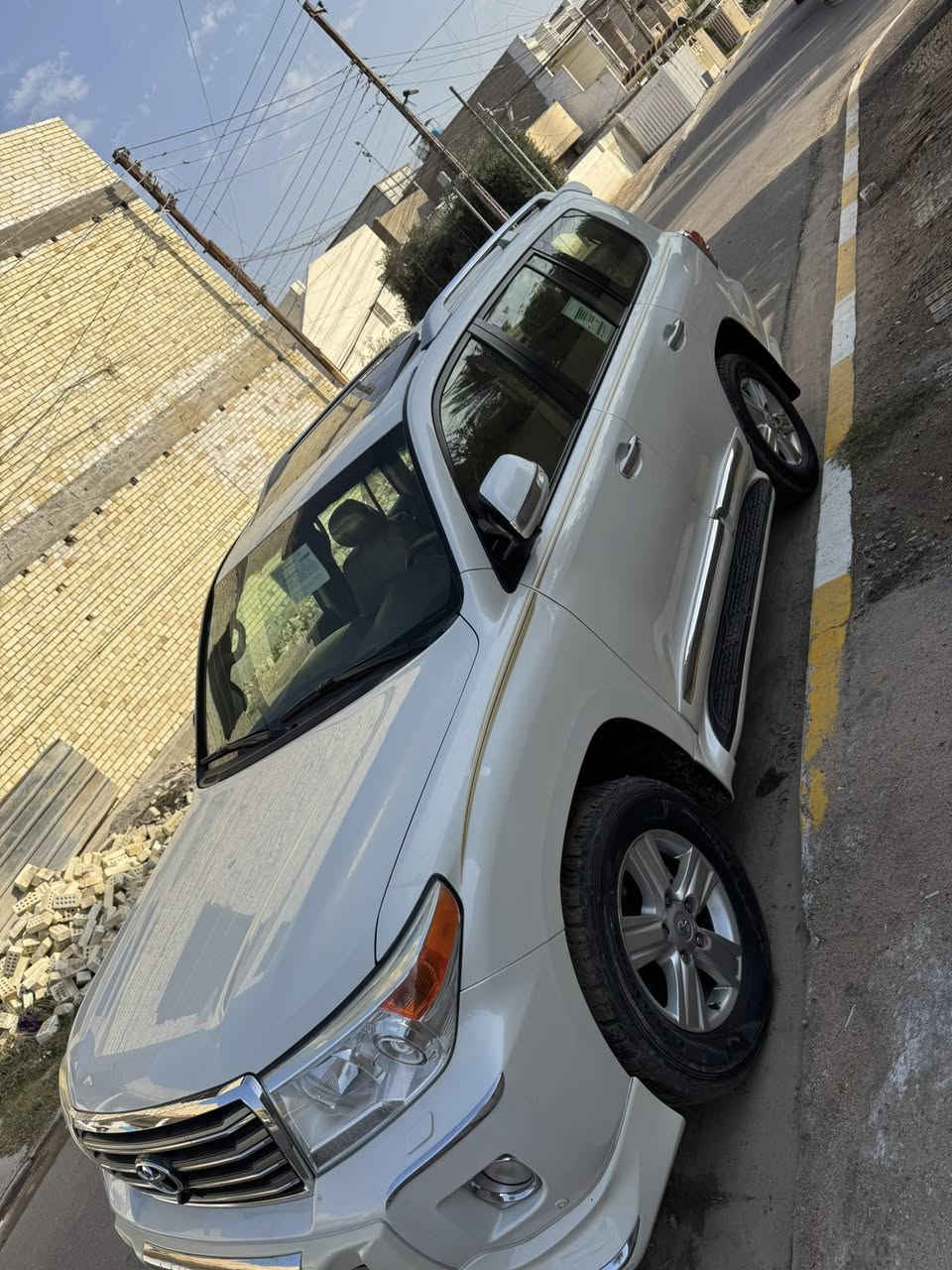 تويتا لاند كروز موديل (2015) 
سياره مواصفات GXR سياره (V6) سلندر
سياره كفاله عامه دعاميه لي دعاميه 
بدون صبغ +بدون شخت + بدون حالوب 
بدون رمل  _ بدون حصوه+حتا دعاميات 
 
سياره ماشيه (١٢٠) الف كيلو فقط حقيقي
سياره مواصفات (GXR )
(  مواصفات جهان) 
( صلايت + سلاجه  
كوشنات كهرباي ٣ دگم _ حاساس خلفي و امامي_ بصمه + كاميرا بلايت +6ايرباك + لايتات زينون+ +داغل بيجى+دابل اكسل  ) السياره رقم بغداد بسمي تحويل مباشر السعر 430 وبيه مجال الاتصال ***********
