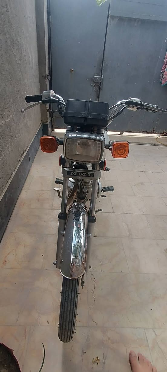 سلام عليكم دراجه نامه شلامجه موديل 23 الدراجه على البلاد كلشي بيه بلاد من الويل للويل كهربائيات كله شغاله اشاير لايت عالي ناصي دشبول كلشي شغال 
الدراجه مامفتوح بيه برغي 

اوراق اوراق اوراق أصولي 7اوراق  شلامجه

المكان ناصريه مركز 

***********

السعر 850
