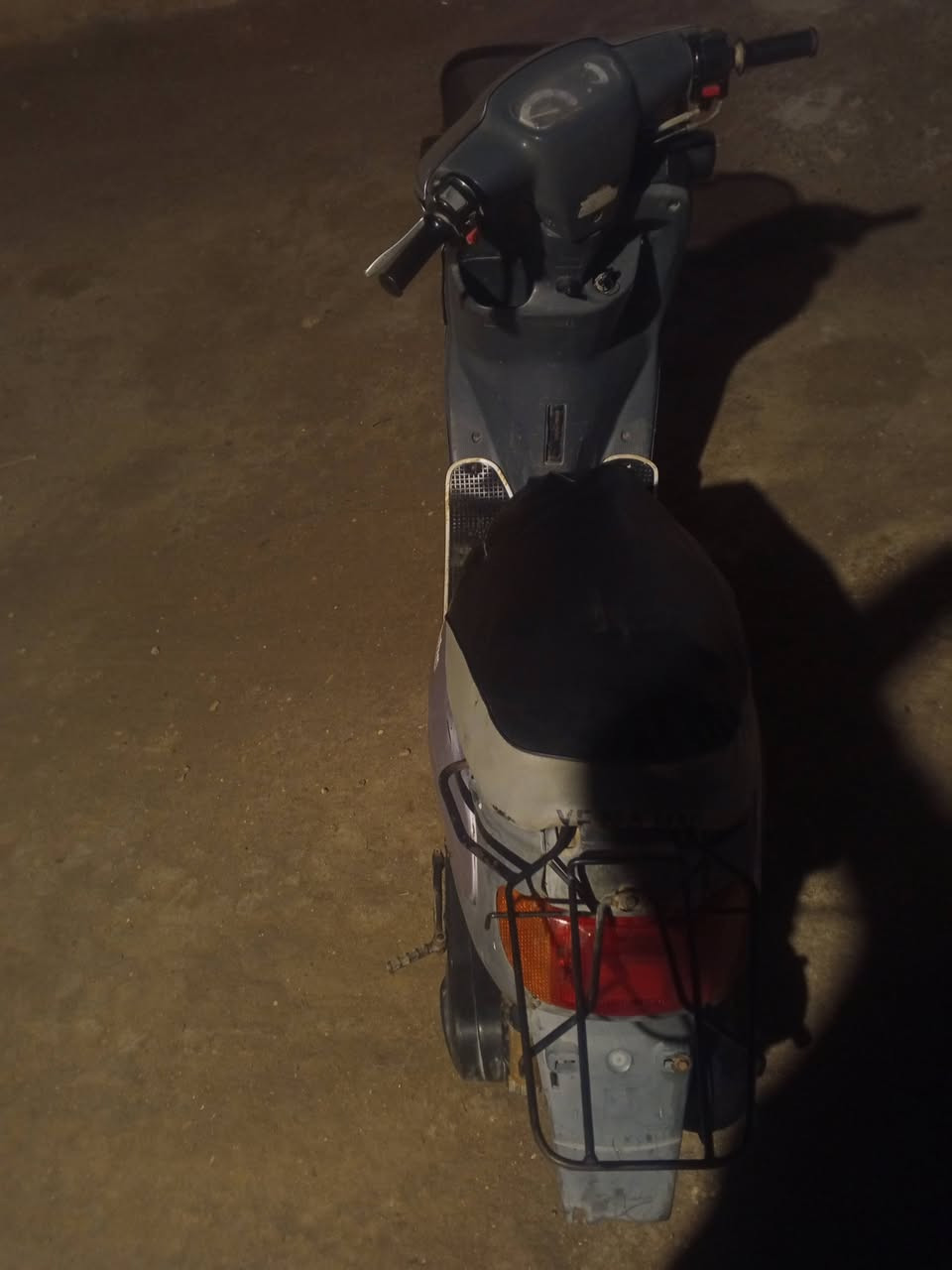 السلام عليكم درجة إلى بيع منغولي ام السله دراجه حلوه ونضيفه شاصي مكفول نكره سلف هندر  لايت زنون اشاير هورن كله شقال كير ما بي صوت السعر 275 وبيه مجال بسيط مكاني كربلاء الاتصال ***********
