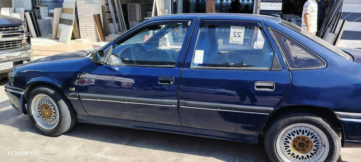 السلام عليكم اوبل فكتره موديل 93 حجم 18 محور
رقم اربيل  توماتيك بسمي سعر 41 وبيها مجال ***********
