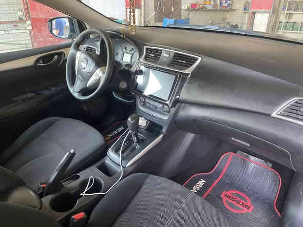 سلام عليكم 
نيسان سنترا ٢٠١٧ 
شماليه وكاله بسمي تريد سنويه تريد وكاله بكيفك 

السياره مبدل بنيد و اربع اصابع بارد بلجاملغ الامامي
و طخات شارع يعني يرادلها بوليش السياره تترجع وكاله 
 
كير مكينه تبريد كفاله عامه 

السياره بيها نقوصات يوكع من سعرها 
مكاني بغداد ابو غريب شارع الزيتون 
سعر  ١٠٨

***********
