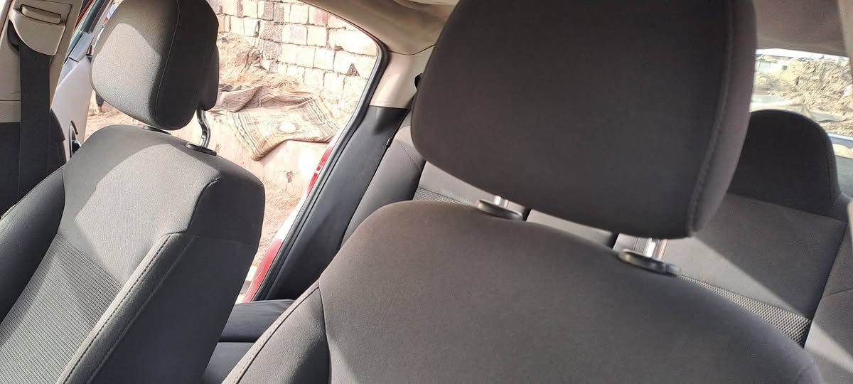 دوج افنجر إعادة نشر بسبب الوعود الكاذبه موديل ٢٠١٠ ضرر جاملغ وباب السائق صبغ فقط..
السياره حلوه وكلشي شغال وبلاد تدفئه وتبريد وكير ومحرك   كله بشرط.. السعر المطلوب الاتصال على الرقم ***********
