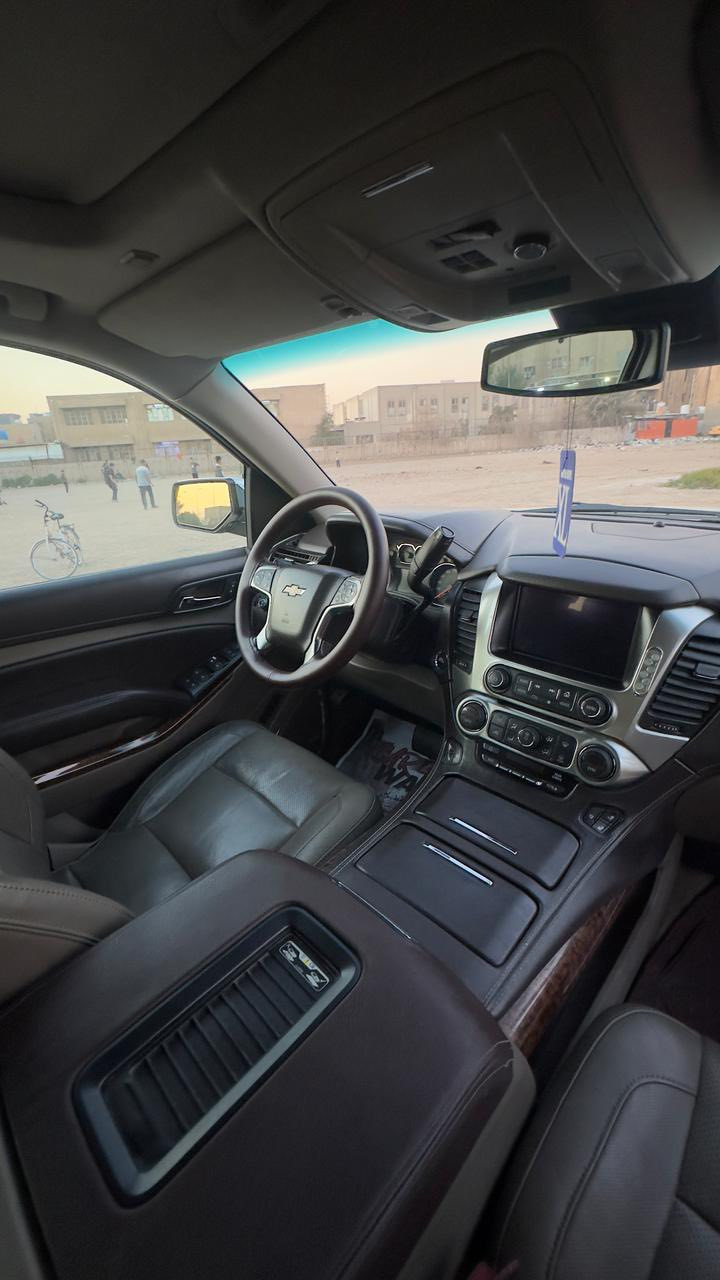 السلام عليكم
تاهو شوفرليت للبيع
موديل 2015 
اللون ابيض صدفي LTZ فول مواصفات
ماشيه 258 
سياره نظيفه + سيرفس كامل 
تخم تايرات جديد
بارد ربع الجاملغ والباب جهة السايق الخلفيه
الجاملغات الاماميه صبغ اثر زنجار ربع الجاملغ اليمين واليسار الاماميه 
كما موضح بالصوره 
السعر :315 بيها مجال بسيط 
*********** 
مكاني بغداد
