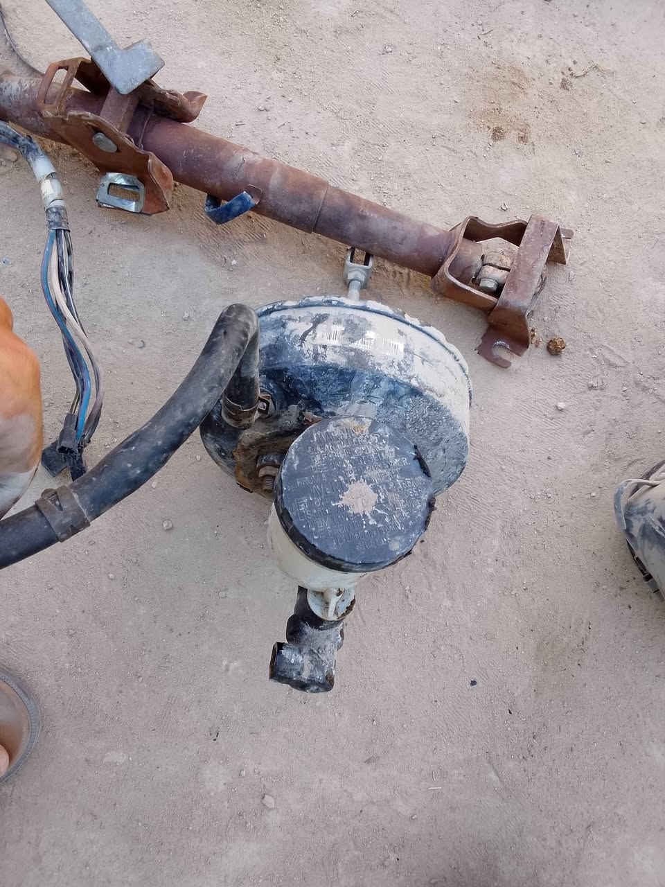 غراض سايبا تفصيخ نظيف جدا شتحتاج موجود *********** مكان شارع كربلاء نجف
محرك سايبا مكفول 
كير سايبا نظيف 
مشط ستيرن 
دشبول نظيف 
هاوزن خلفي مكفول 
تايرات وويالة نظاف 
بيبان سايبا اربعة 
دعامية خلفيية بالجيس 
بريشر ممتاز 
تانكي بنزين نظيف جدا 
كمبريسر سايبا 
بوور ستيرن بالجيس 
دكشن حار وبارد موجود نظيف جدا 
فريز موجود 
صالنصة كاملة سايبا 
قبق بنزين 
قمجي كير سايبا

