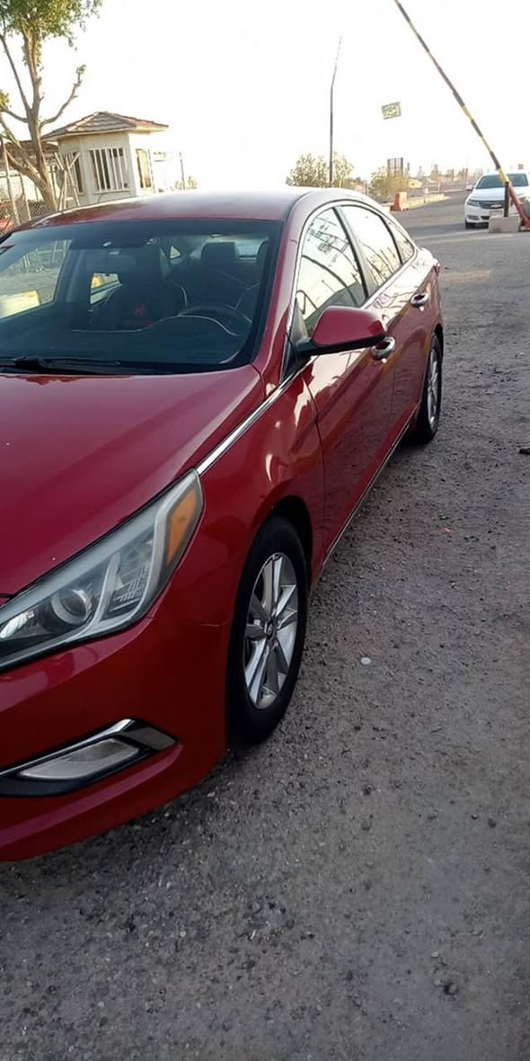 سوناتا موديل 17 وارد امريكي محرك GDi 2400 حادثه جاملق وبنيد سعرها 120وبيه مجال
هاتف /***********
