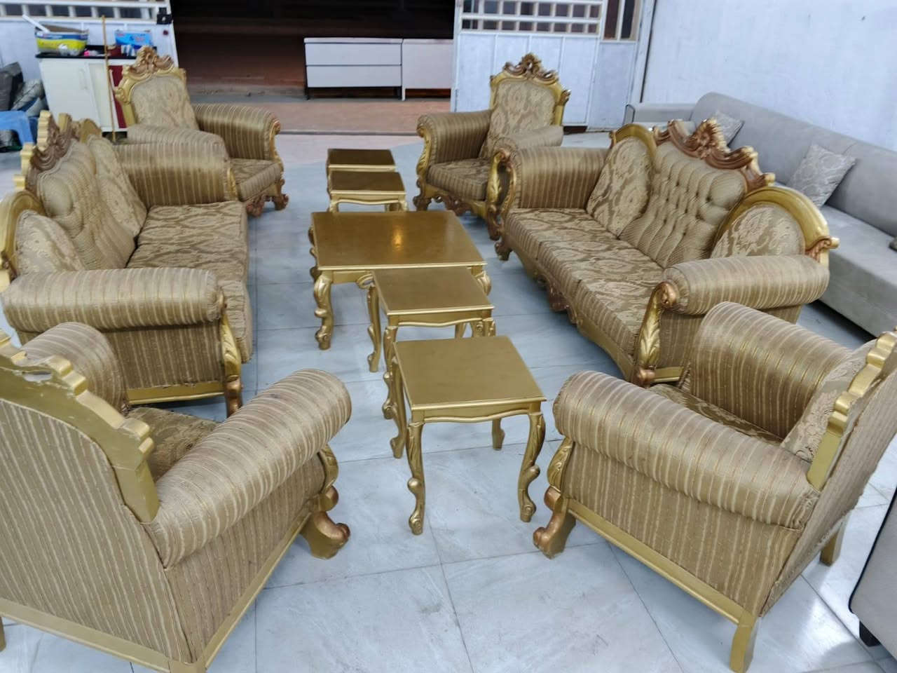 السلام عليكم. رمضان كريم ان شاء الله.. يتوفر لدينا تخم قنفات مصري ملكي مستخدم مع الطبلات الملكيه نضافه ٩٠٪ للاستفسار واتساب ***********
