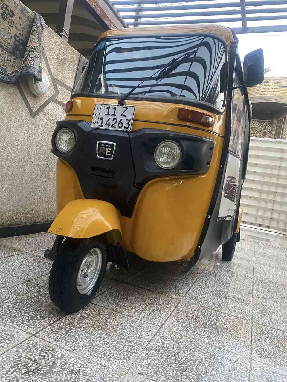 السلام عليكم تكتك ٢١ رقم وسنوية باسمي مصبوغه عام لان صاحبها جان مغير لونها للازرك ومرجعها للونها الاصفر بيها ضربه خفيفه خمس اصابع باللغد الامامي الايسر فقط ومرجع بالايد تكتك حلوه مال شغل 
تجي تاخذ احولك ثاني يوم 
الشراي يتصل واتس وبي خير ويدلل ***********
