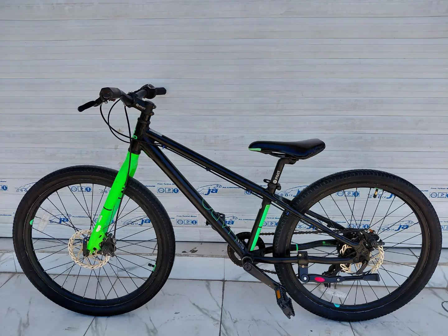HARO حجم 24 فول المنيوم دراجة مميزة واحترافية 7 سرعات من SHIMANO السعر 215 الف شامل التوصيل    ✈يوجد توصيل لجميع المحافضات ✈ كركوك مدخل سايدين حي الاسرى والمفقودين  معرض ابو شيفان ( *********** )
