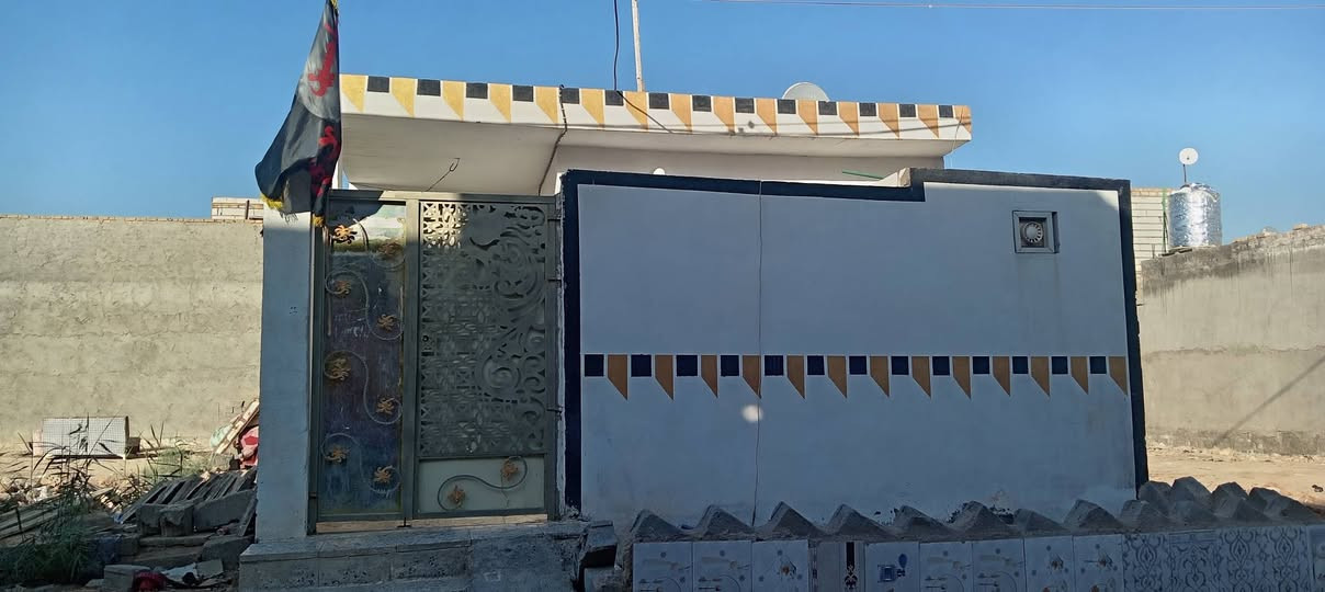 الدار للبيع: مساحه 200متر بناء 120 متر بيع مع العرصه
الموقع: براكيه شارع المعمل الأسمنت  قرب جامع الخزاعل 

(غرفه. صاله. مطبخ. استقبال. منور. صحيات داخليه وصحيات خارجيه) 

السعر 45

الرقم ***********
