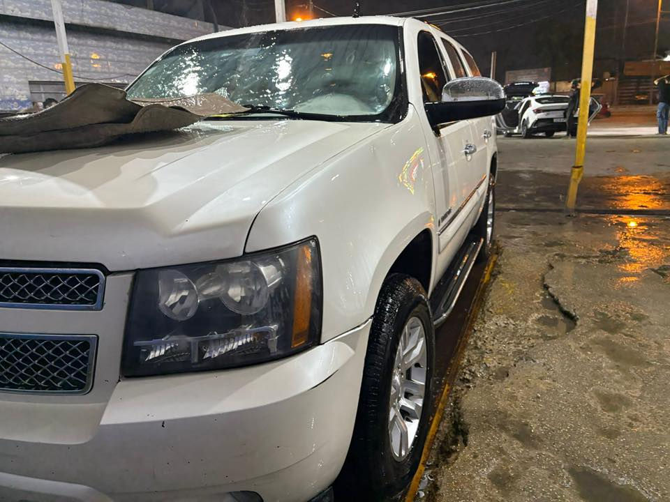 ادوات ..ادوات 
ياالله .تاهو بتره .موديل 2008 ..فوول مواصفات لون صدفي مغلفه اسود طافي ضمان سنه..ادوات ..ادوات .. .دخول جديد ..امارتيه السياره ..جديده بمعنى الكلمه .مابيها نقص اي شي .كير محرك بلكارتون ..كفاله ..من الكص ..والضربه .. والسرقه .. والفتح ..والعشائر ..مكان بغداد السعر 95  بيها مجال قليل *********** بدون مراوس بيع نقد
