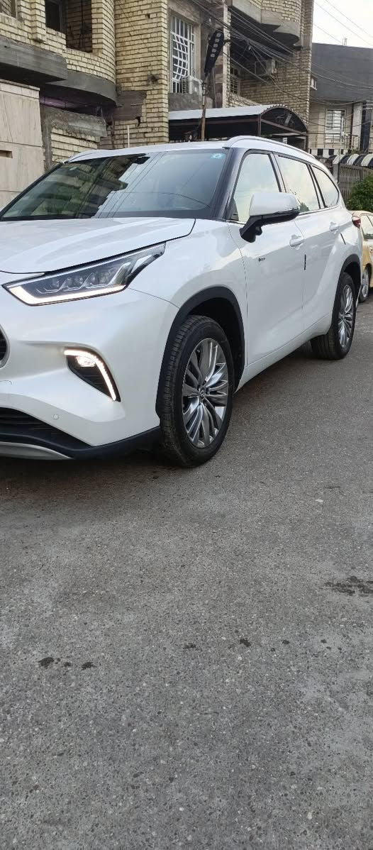 للبيع فقط . هايلندر 2025 زيرو كفاله بحاله الوكاله ماشيه 1500دهن شركه بيها  فل مواصفات تفاصيل بل فيديو . سعر 380 بغداد حي الجهاد ***********
