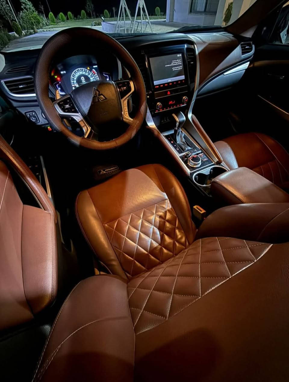 متسوبيشي مونتيرو سبورت موديل ٢٢ رقم أربيل ماشيه ٩٥ عدادات دشبول ديجتل وباقي المواصفات المعروفه اللون ابيض صدفي 
السعر ٢٣٠ 
تلفون به واتس ***********
