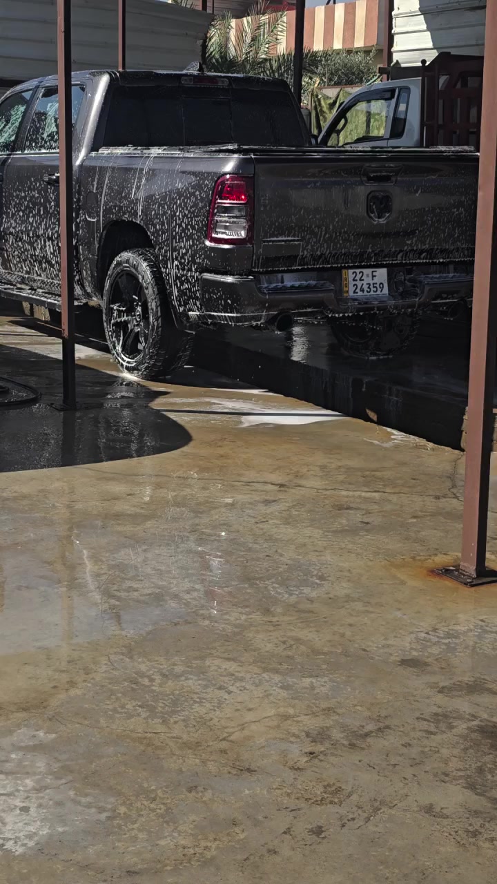 السلام عليكم رام بك هورن موديل ٢٢رقم اربيل حادثه جاملغ وبنيد باب طويل بدي قصير المرغوب السياره ماشيه ٤٠ مكان السياره بالبصره قظاء المدينه اللون نفطي السعر ٢٧٥وبيه مجال للشراي سياره خير من الله احلى من الصور رقمي ***********
