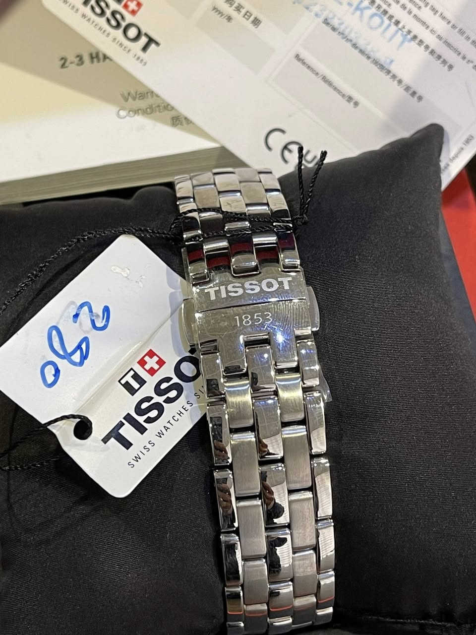 تيسوت اوتماتيك جديدة كامل المرفقات قياس ٣٩


**إذا كنت صاحب هذا الإعلان وتريد حذفه لأي سبب، رجاءا أرسل رسالة إلى الدعم الفني**