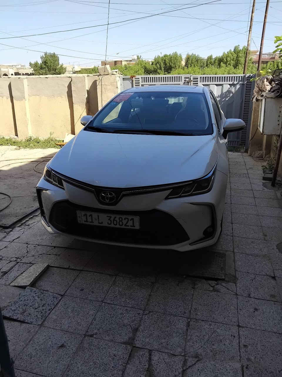 كرولا ياباني اصلي شركه  SAS موديل 2024 فول مواصفات بصمة تشغيل وبصمة ابواب فتحة سقف شاحن وايرليس مري شفط حساس امامي خلفي مع كامرة اصلي شركه ماشية ٣٦ الف كيلو متر رقم بغداد هزة وفحص وسنوية جديده السيارة بأسمي شخصيًا
مكان السيارة بغداد حي جهاد
السعر ٢٠٥
رقم الهاتف للاتصال على الواتساب:
***********
