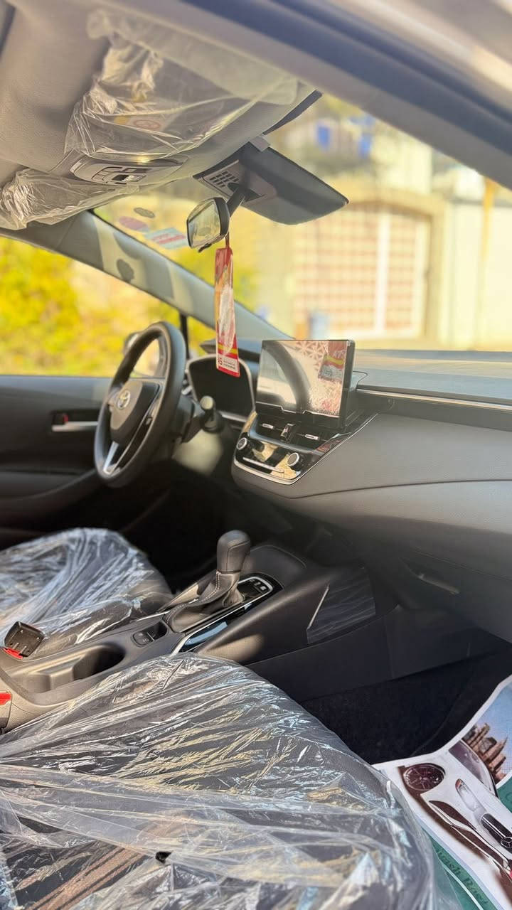 السلام عليكم
كورلا هايبرد ( 2025 ) شكل الامريكي 
محرك 1800 زيرو ماشية 5000 كم فقط مستلمهة قبل شهرين 

رقم بغداد الجديد بأسمي وهزة جديدة تحويل ثاني يوم

فول مواصفات 1/1 
كير محرك تبريد دواخل كله ع وضع الشركة

كفالة من الشخط والرصعة فقط طخة كلش بسيطة نهاية باب السائق والجاملغ وسويتهة بارد وتكحيل ع كدهة بدون فتح ولا تبديل 

السعر / 150$ مجال بسيط
مكاني بغداد السيدية
هـ/***********
