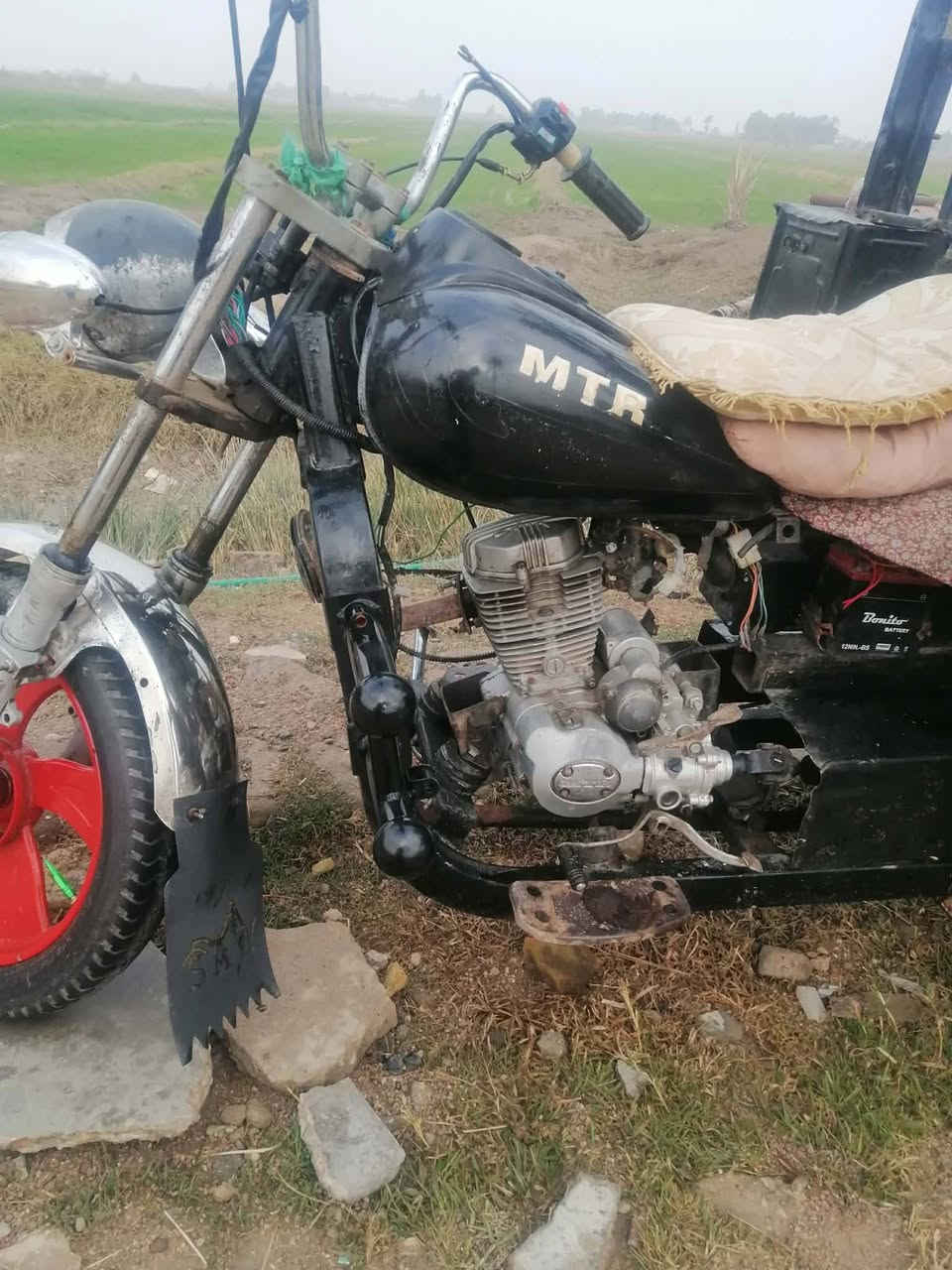 سلام عليكم ورحمة الله وبركاته ستوته لبيع امتيار كلك مكفوله من سرقه عشاري مديل 14شاصي مكفول كهربايات كله شغاله سعر 550وبيه مجال لطيبين مكان غماس رقم ***********
