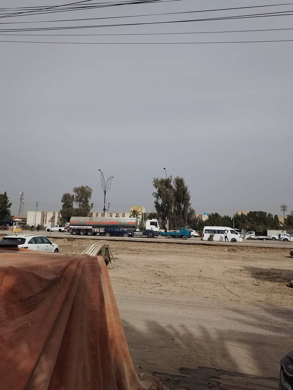 السلام عليكم شقة صغيرة للايجار  مساحتة ٥٠متر  سعر ٢٧٠الف مم ضمنها  اجور الماء والكهرباء   حي الضباط مقابل اعدادية الثورة للبنين   0781170156


**إذا كنت صاحب هذا الإعلان وتريد حذفه لأي سبب، رجاءا أرسل رسالة إلى الدعم الفني**