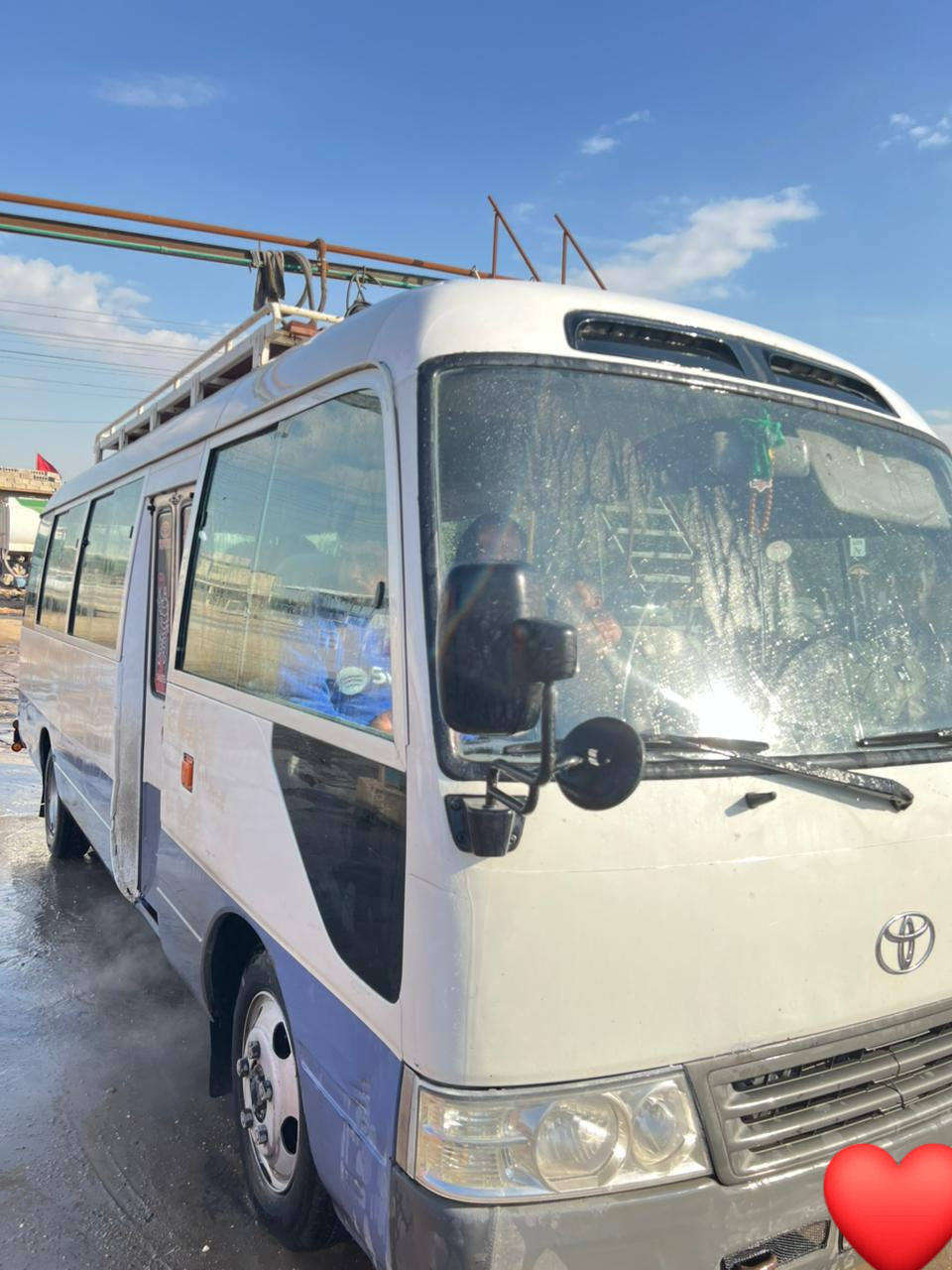 سلام عليكم كواستر البيع موديل ٢٠٠٩ رقم إنكليزي تخم تاير ياباني مكينه وكير مكفولة حدادي وسط كشنات استاركس سياره نضيفه وخير من الله عادي مراوس بموديل ٢٠١٤ شماليه رقم الهاتف ***********
