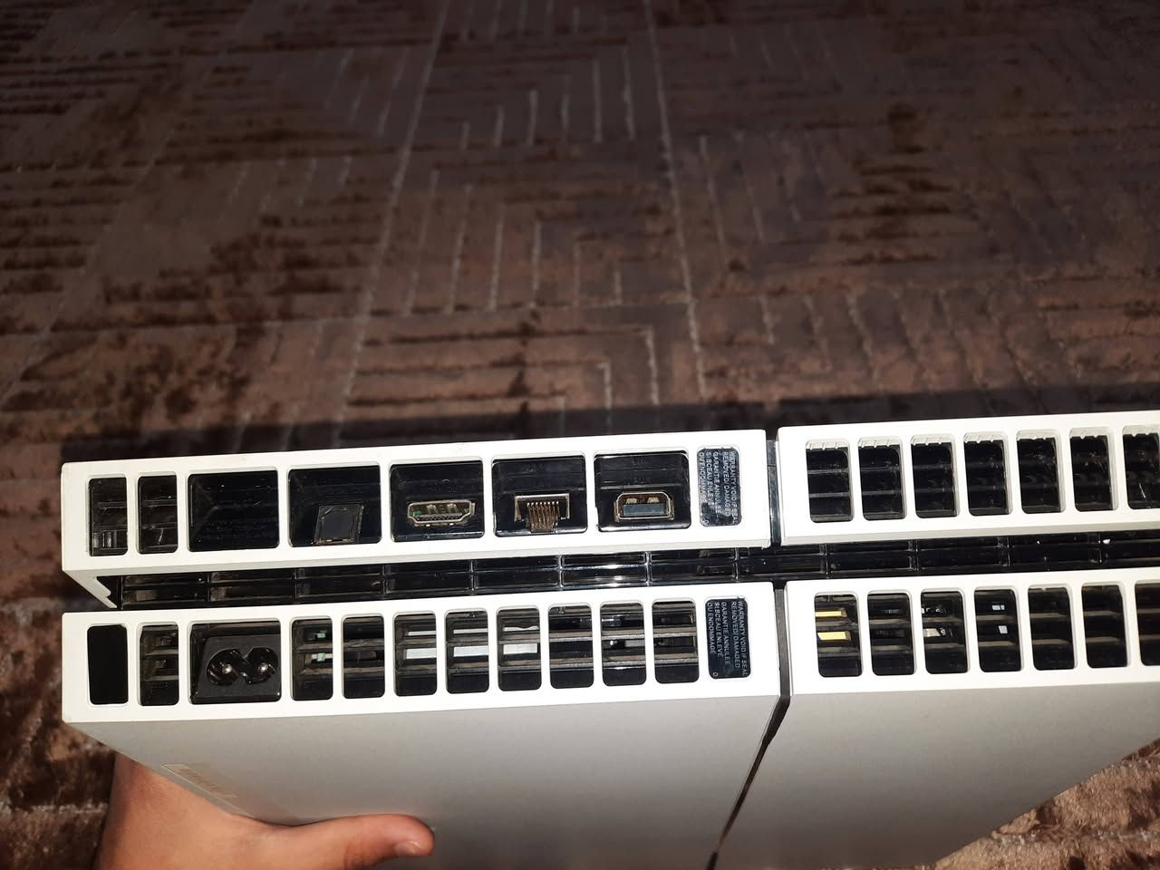 سلام عليكم بلي فور فات لون المميز الابيض مع جويستك ميسي مع جي تي اي فايف مع الفيشه مالته
السعر210الف وبي مجال مكاني الكراده كمب ساره


**إذا كنت صاحب هذا الإعلان وتريد حذفه لأي سبب، رجاءا أرسل رسالة إلى الدعم الفني**