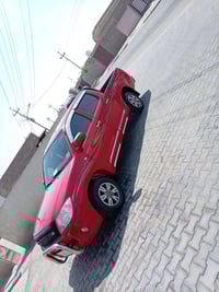 هايلوكس ٢٠١١ • رقم بصره • تاير برجستون