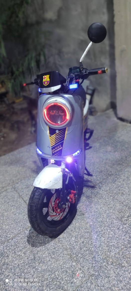 دراجه شحن R11 حلوه ونضيفه ماصارله هواي من ماخذه كلشي مامبدل بيها بطاريات 5 بلاديات اصدار2026 السعر 550 هذا رقمي اذا تريد تستفسر ***********
