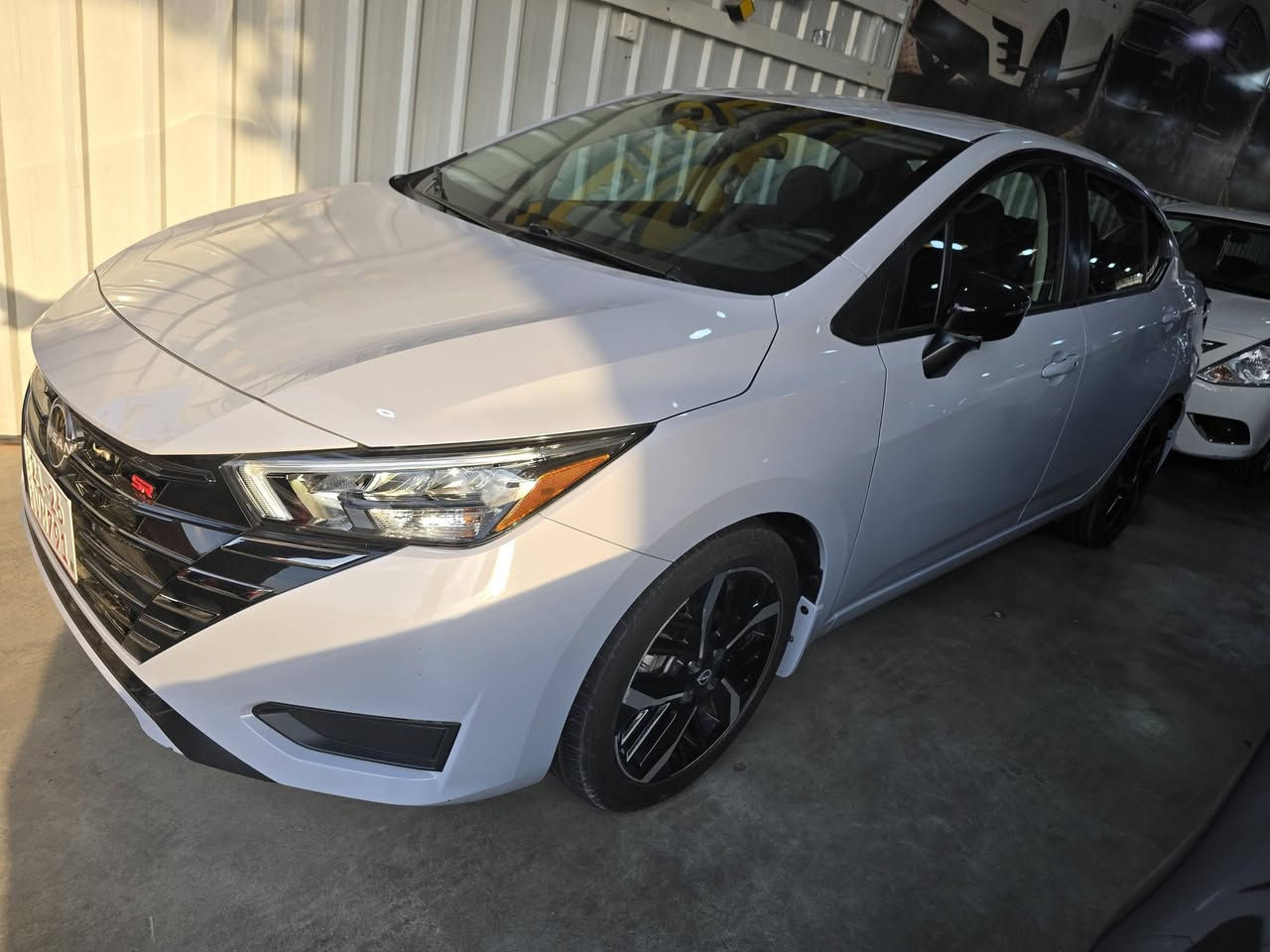 NISSAN  Versa   SR  2024
السعر :  127 $
اللون : سموكي
الحادث:-  كما موضح بالصور
بجمهااا كبس
الدواخل والشواصي مكفوله من الحادث
شحن لاسلكي
المواصفات الفئة : SR
رادار امامي + رادار جانبي +توقف ذاتي
شاشة ذكية + مخرج usb عدد 2 + مخرج tayp C 
عداد المسافة :-  7  الف ميل فقط
لايت زينون + ليد نهاري 
 كشن شامو + كشن هيتر 
كاتي تترقم شمالي
العنوان كركوك
رقم الهاتف :-  ***********
