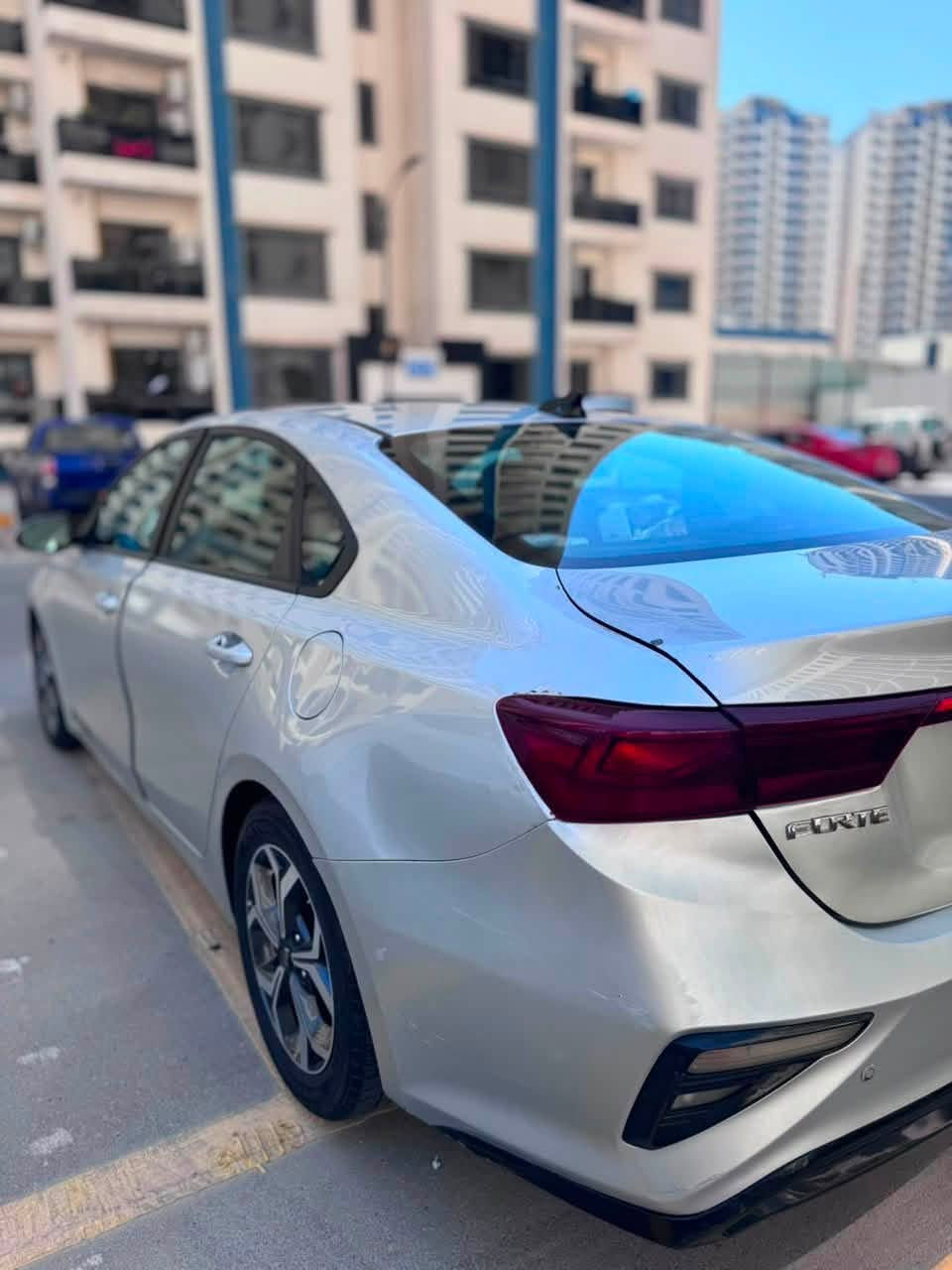 فورتي جديدة جداً وماكو بنظافتهه
‏Kia forte 2019
ماشية 48000 ميل
تحكمات ستيرن 
شاشة اندرويد
مانع انزلاق
رادار امامي
توقف تلقائي
الايرباكات سليمه
كير AT المرغوب
السيارة على ايد وحده صار ٥ سنوات 
وضربتها بسيطة جداً ومرفقة بالصور
***********
مكان بغداد 
#رقم سليمانية باسم شركة طالبين مبلغ على التحويل يقطع من السعر بعد التفاوض 
السعر ١٢٥$
