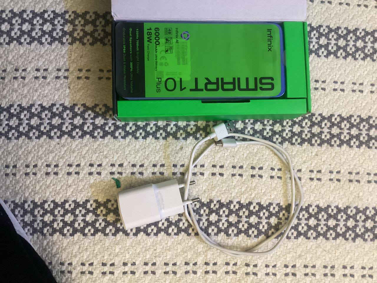 انفينكس سمارت 10 سمائي
كامل الملحقات ما صارلي شهرين من مشتريه
الذاكره 128
السعر 100 وبيه مجال
رقم 7782323697
