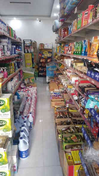 ماركيت للبيع بداعي السفر في عنكاوة بداية شارع المنتزه من جهة شارع ١٠٠ الماركيت مفتوح من سنتين ٢٤/٢٤ ساعة للتفاصيل التواصل على واتساب ***********
