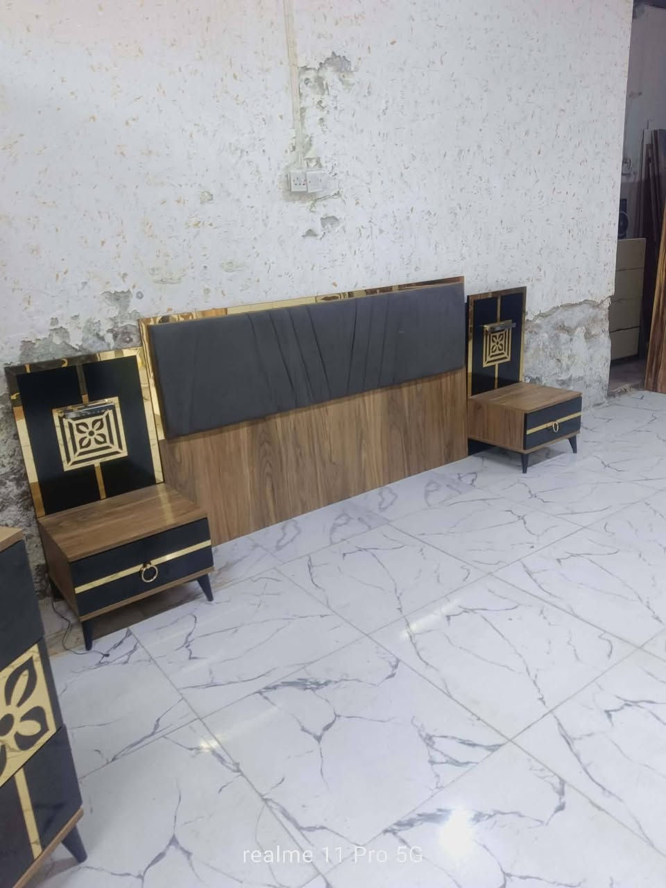 تخفيضااات غرفه نوم 5قطع اخت الجديده موديل حديث😍😍 كل هذا بـ 450 شد ونقل داخل بغداد مجاني للحجز اخذ سكرين وتفضل واتس اب *********** تتوفر انواع الغرف
