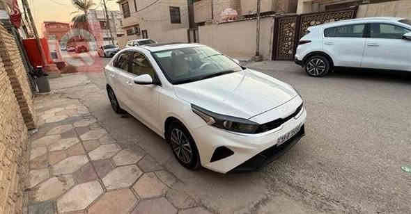 👈سيراتو 2024 محرك 2000
فول مواصفات فتحه قطعتين تبريد داخل لونين حساسات 
وباقي مواصفات معروفه مال الفول شاشه اصليه كامرا دواره
سياره مدوشمه جلد كامل ارضيه وكشنات وصندوق ومغلفه دعاميات ودوسات فابلون اصلي من اخذناه من شركه يعني كله على وضع الشركه
السياره دوليه وتبديل دهن بالشركه. 
سياره ماشيه 13 الف فقط 
رقم بغداد 
أخوان كلشي بالسياره جديد بوضع الشركه 
ومكفوله من الشخط 
سعره 203$
بغداد الحريه 
***********
