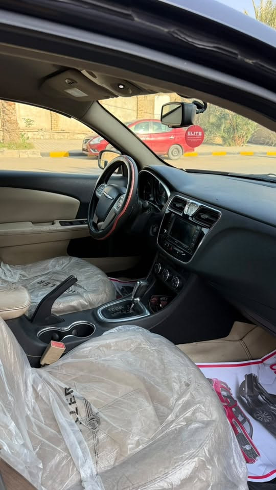 السلام عليكم..
للبيع c200 موديل 12 3600

گير ومكينة بحالة جيدة 
حدادية امامية جيدة جدا
حدادية خلفية تحتاج فحص وتغيير المنتهي
مواصفاتها 
تشغيل عن بعد 
تدفئة الكشنات 
مثبت سرعة 
وبقية الامور المعروفة 
رقم بصرة 
سنوية منتهية 
مكانها نجف السعر المطلوب 7000(70 ورقة$)

لتفاصيل اكثر
واتساب ***********
اللي متفيدة يترك تعليق حلو..
