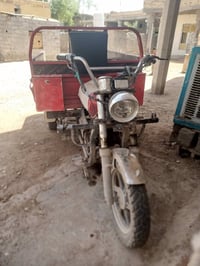 ستوته صقر ١٩وراق اصوليه ستوته كلها شغاله بس عوزها باتري باتريها تعبان ...