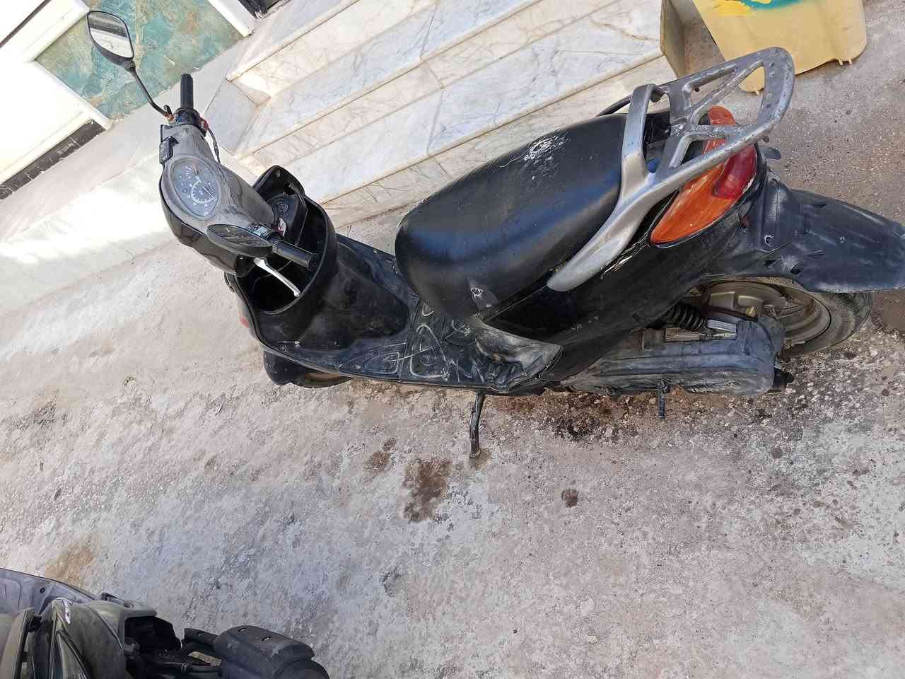 🛑🛑🛑
دراجة دولفين للبيع نضافة 80% ماشية 36 الف تفيد طلاب المدارس والدوام تشغيل نكرة سلفة وهندر شغال ايضاً بلادية كاملة السعر 275 وبيها مجال بسيط المو شراي لا يكسر بسعرها للاستفسار اكثر رقم الواتساب (***********) .
🛑🛑🛑
