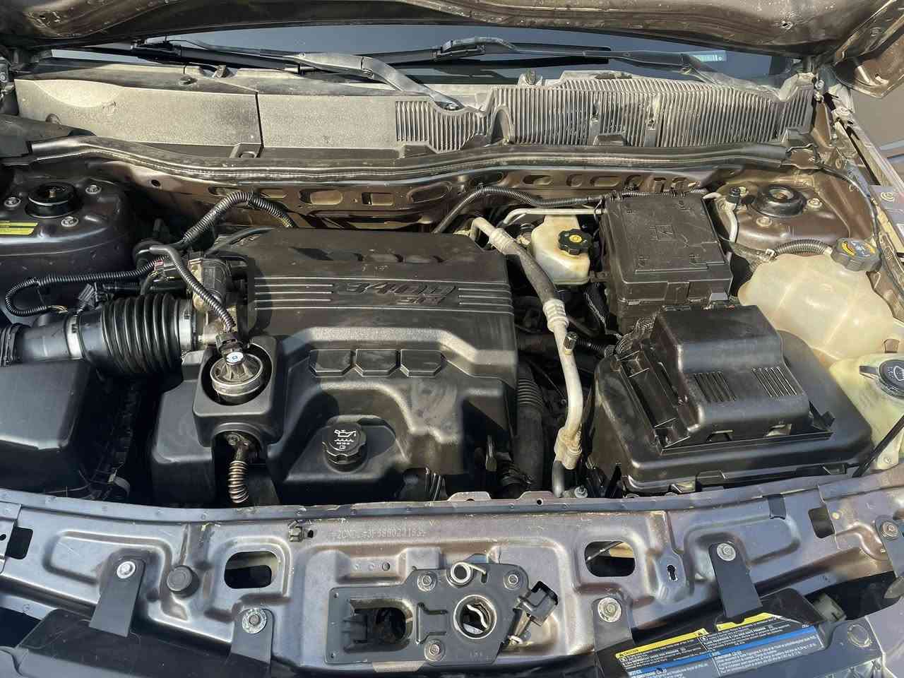 سلام عليكم
شوفرليت ايكونكس 2008
مواصفات 
كشنات جلد 
سلف تشغيل 
كشنات كهربائي 
كشنات هيتر 
شاشه سقف بلادي من شركه PANASONK
مضخم صوت خلفي بلصندوق من نفس لشركه 
مكينه كير شرط 
تبريد ثلج 
تخم تاير جديد 
تحكم ستيرن 
السياره نضيفه كلش كلين بدون حادث 
السياره فول عده الفتحه 
رقم اربيل اجنبي 
العنوان كركوك 
السعر 96 وبيهه مجال 
***********
