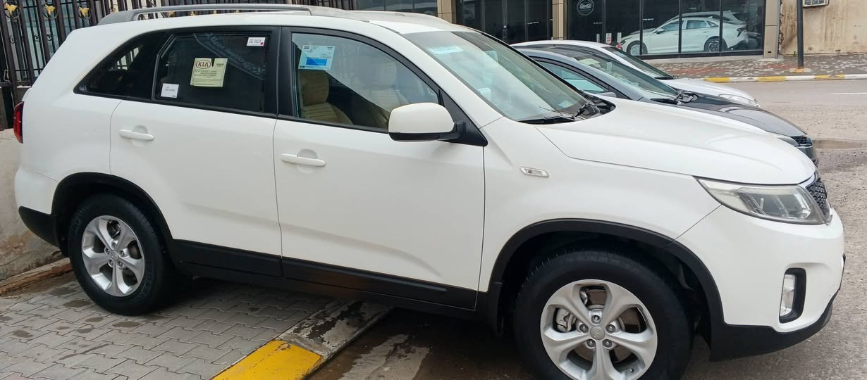 سلام عليكم سورنتو  موديل 2014 مكفوله كفاله عامه محرك 6 سلندر شرط لا تنقيصر وله تبخير 7 راكب 3 قطع تبريد سياره جديده حيل مال جناي مكلف بلنشر ***********
