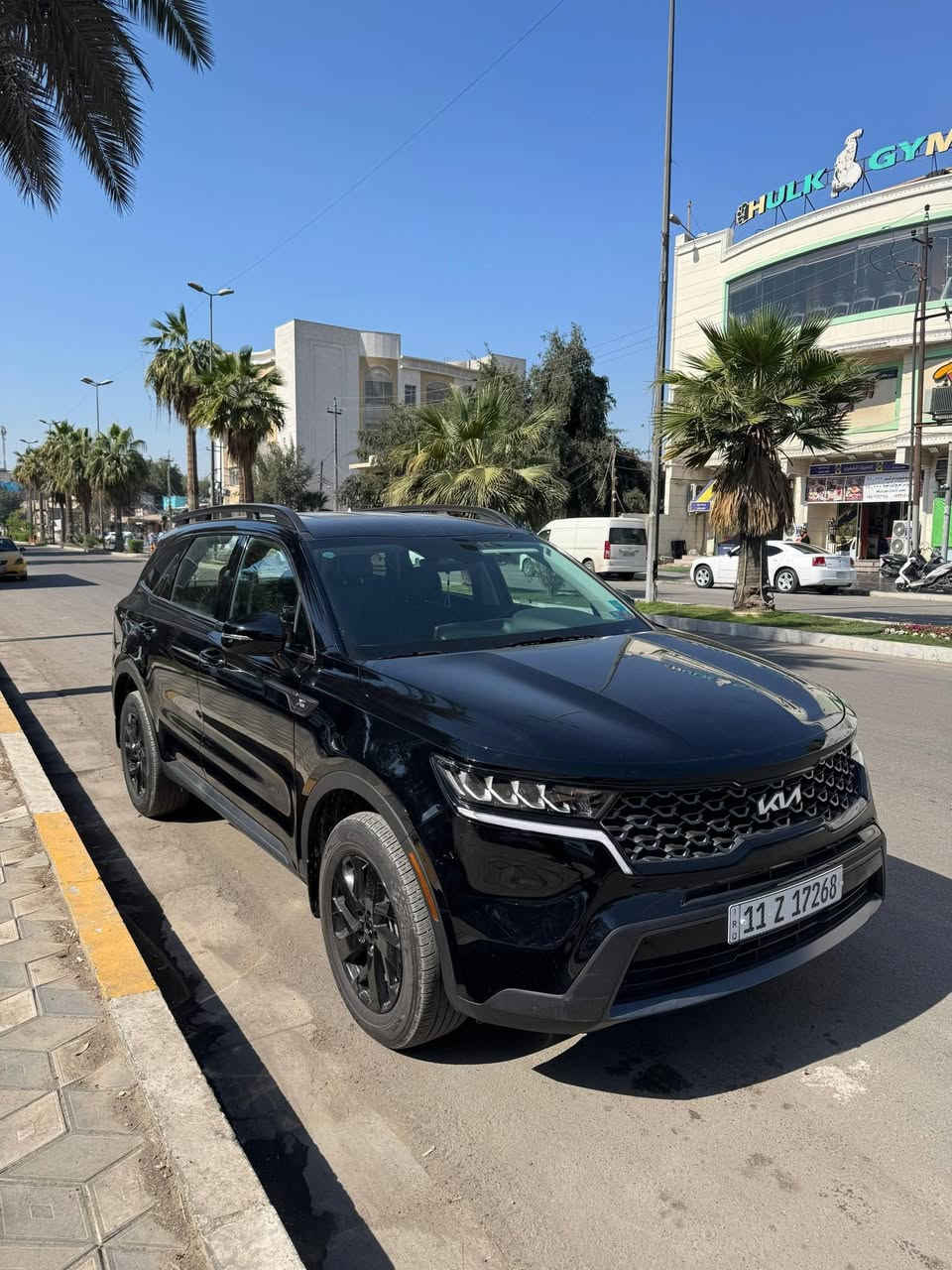 السلام عليكم
مرقم جاهز (رقم بغداد )
كيا سورينتو X-Line 2023 دخول 
٧ راكب  ماشية ١١ كم
محرك ٤ سلندر ٢٥٠٠
بصمة تشغيل عن بعد 
داخل جلد  حساسات  أمامي  خلفي
شحن واير ليس 
اشاير بالمري 
شاشة  كبيرة لمس 
تبريد  قطعتين 
داخل جلد 
تدفئة كشنات 
نظام حفظ المسار  وبعد هواي مواصفات 
صور الحادث موجودة بالمنشور 
السعر  215
موبايل .***********  ابو طيبة / الكاظمية
