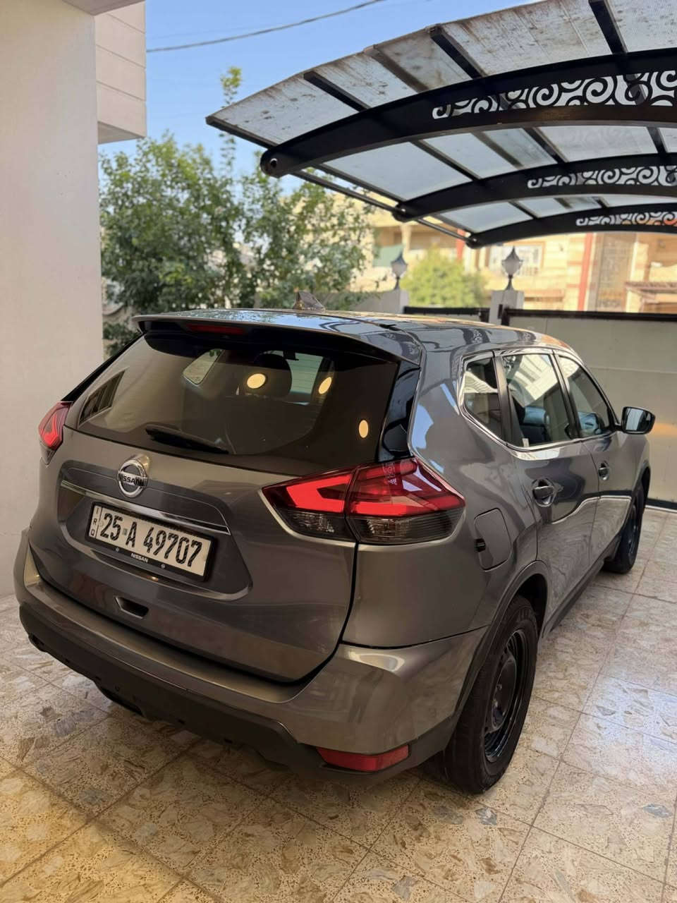 روج 18 رقم كركوك سنويه جديده ماشيه 90الف مكاني كركوك بيه 4 قطع خلفيه رش بجم كبس فورويل  سعره 128 بيع او مراوس حسب القناعه ***********
