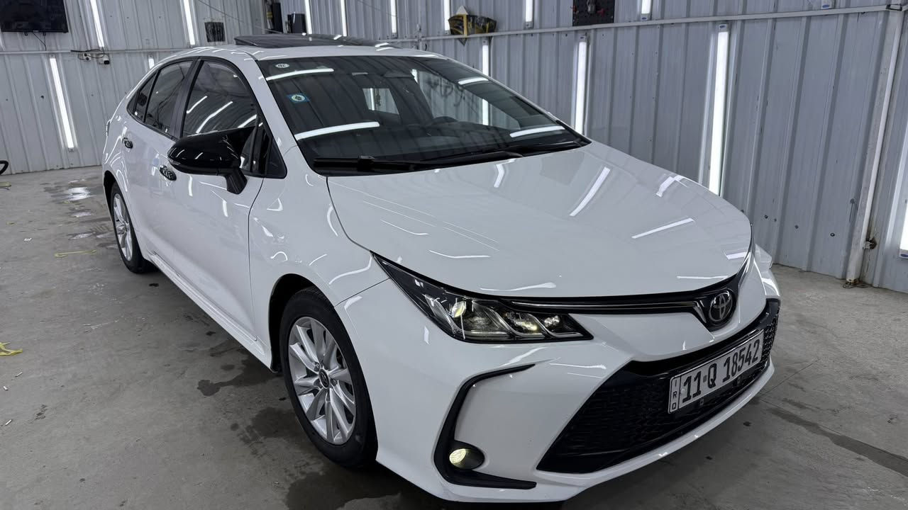 تويوتا كورولا هايبرد اعلى موصفات 2024 
جديده و مكفوله بجم الخليجي 
فول موصفات 
بصمه و فتحه سقف سلايد روف 
رادار امامي و جانبي 
تحديد مسار 
قياده ذاتيه 
تبريد 2 قطعه 
بك لايت LED 
عدسات زنون بلادي 
شاشه وسطيه و كامره خلفيه 
فل سستمم ايرباك 
وبعد موصفات بيه 
مكانه بغداد حي الاعلام رقمي 
*********** 
السعر 149 مجال بسيط
