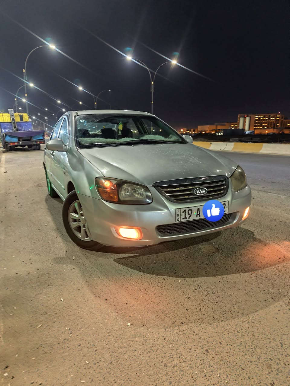 السلام عليكم
سيراتو 2009 خليجي
محرك 1600 
ضربتها باب السايق مبدل والباب الخلفي بي معجون اقل الربع 
مصبوغه جماليه جانت جارده عندي صورها قبل لتنصبغ
كير حداديه جاهزه
مكان كربلاء السعر 77
***********
