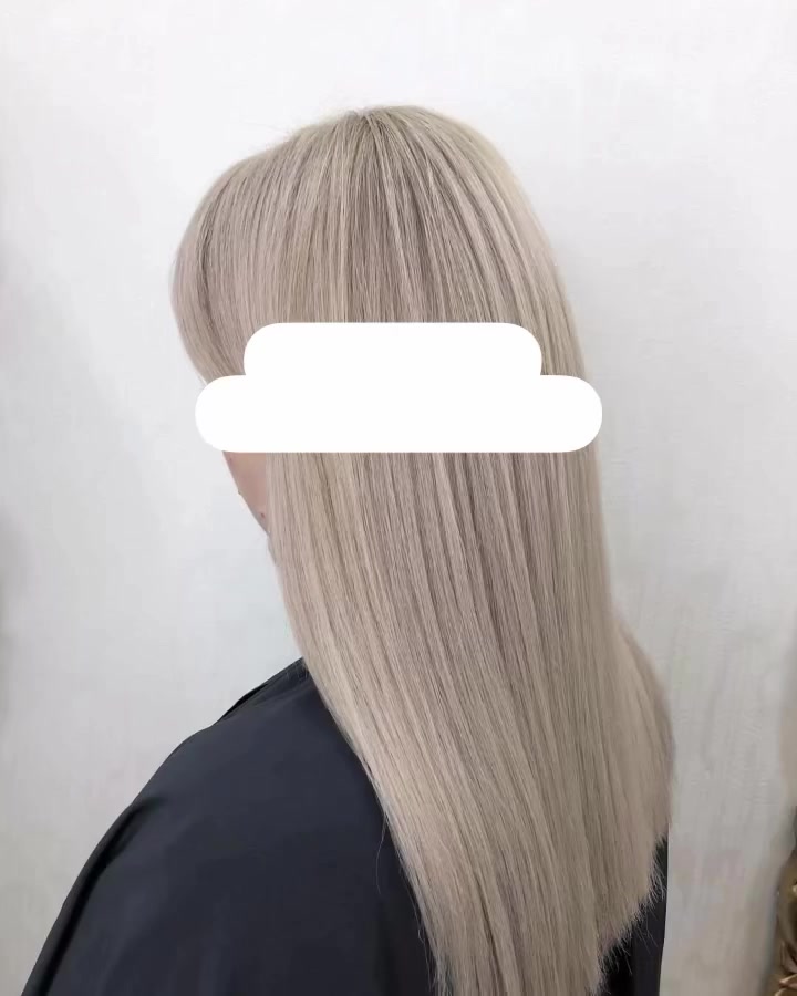 #عرض_عيد_الفطر_المبارك
🎨 #صبغ_و_تخصيل_الشعر 
👑30,000 شعر قصير(فوق الكتف)
👑40,000 شعر متوسط(حد الكتف)
👑50,000 شعر متوسط(تحت الكتف)
👑60,000 شعر طويل(نصف الظهر)

💇‍♀️ #مسرح_فيرساد_للشعر_الأفريقي
👑30,000 شعر قصير(فوق الكتف)
👑40,000 شعر متوسط(حد الكتف)
👑50,000 شعر متوسط(تحت الكتف)
👑60,000 شعر طويل(نصف الظهر)

🖌 #تاتو_حواجب_بأحدث_التقنيات
👑30,000 تاتو حواجب فايبروز
👑20,000 تاتو توريد شفايف
👑20,000 سحب لون تاتو قديم
👑20,000 إزالة تاتو أطراف الحاجب
👑40,000 إزالة تاتو حاجب كامل

💅 #جل_اكستنشن_تطويل_الأظافر
👑20,000 جل اكستنشن أظافر
👑10,000 جل اكستنشن قدم 
👑10,000 جلش + زداين
👑10,000 بدكير تنظيف قدم
👑10,000 منكير يد +لحميه

💎 #خدمات_VIP_مميزة
👑10,000 قص شعر بأحدث القصات
👑10,000 معالج نانو للشعر التالف
👑10,000 سشوار شعر حسب الطلب
👑10,000 حفافة وجه كامل
👑10,000 تنظيف بشرة (بخار + ماسكات)
👑10,000 تركيب رموش طرفية 3D

👑20,000 تركيب رموش طبيعية 3D
👑20,000 ميك أب مناسبات
👑20,000 تسريحات مناسبات
👑20,000 تنظيف بشرة هايدروفشل VIP
👑20,000 بيبي كلو لتوحيد لون البشرة

👑30,000 ميزو كوري تفتيح بشره
👑30,000 ميزو كوري معالج كلف
👑40,000 واكس جسم كامل
👑40,000 إبرة العروس نضارة
👑50,000 فيلر شفايف سويسري
👑90,000 فيلر خطوط ضاحكة 

📱 واتساب للحجز والاستفسار: 
       ( *********** ) 

🕛 أوقات الدوام:
12:00 ظهراً – 9:00 ليلاً

📍بغداد – الكاظميه - شارع المشاط مقابيل فلافل الطاحونه - داخل مجمع النهرين
