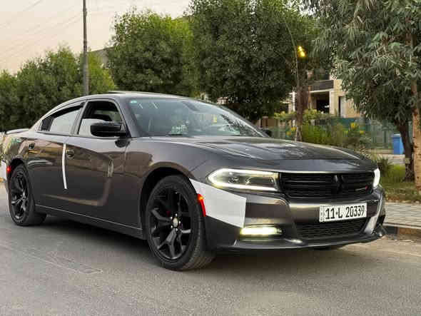 السلام عليكم من رخصت الادمن 
چارجر 2022 sxt plus

فول السياره

فتحه 

خزن ميموري 

تدفئه تبريد كشنات

تدفئه كشنات خلفي وباقي مواصفات الplus المعروفه 

والسياره جديده ونظيفه مناقصها شي
 
حادثها جاملغ وبنيد سطحي

مكان السياره بغداد المنصور

ماشية 32 الف 

اي استفسار *********** واتساب
