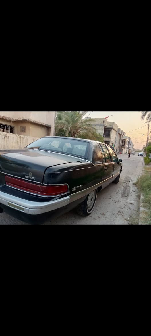 السلام عليكم 
سيارة بيوك رئاسي موديل 1993 
صبغ بلادي كهرباء بلادي شغاله 
تبريد شغال تدفئه شغال 
رقم بغداد تحويل ثاني يوم مشروع وطني 
السعر37 وبيها مجال.     *********** الاتصال على رقم او مراسلة صفحه
