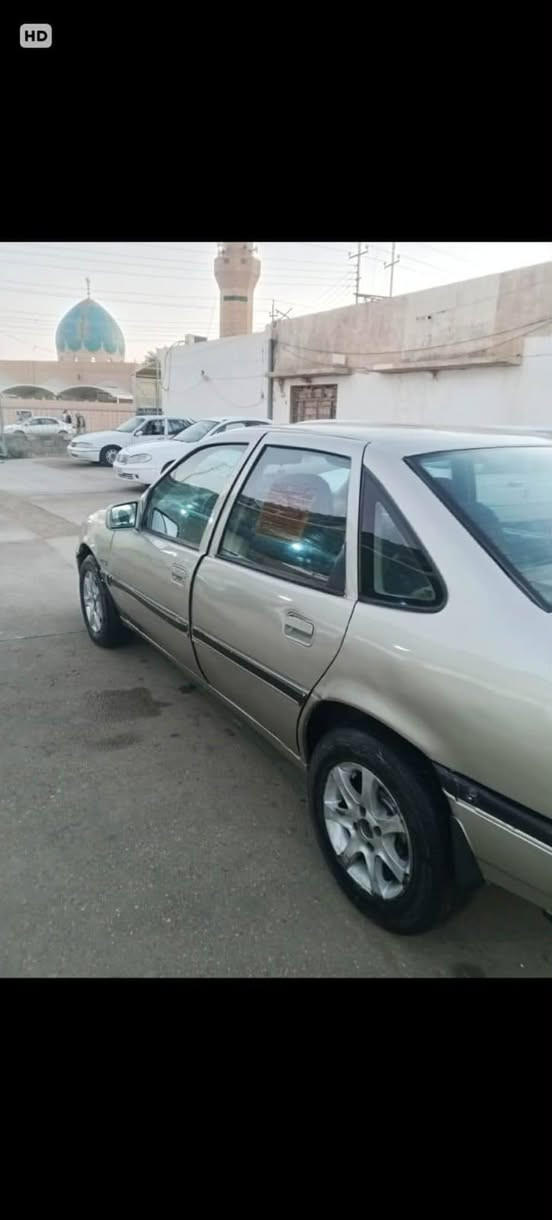 اوبل فيكترا موديل 1991 ما بيها أي خياس السعر32 وبيه مجال 
للاستفسار على الرقم ***********
