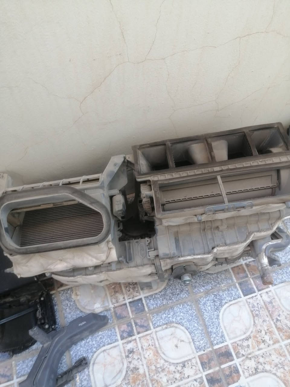 غراض أزيره للبيع وبسعر مناسب
1_ فان تبريد
2 - مسجل راديو مع شاشه حجم وسط
3- مجمع استيرن مع الأرباك 
4-إطار المسجل والشاشه
5- وكيج وساعه وأنواع الدكمم وبصمة اسويج 
6- وكجمجه ومسطره الدشبول مع
 الاتصال على الرقم ***********
علما المواد المعروضه بحاله جيد جدآ وعل الفحص

