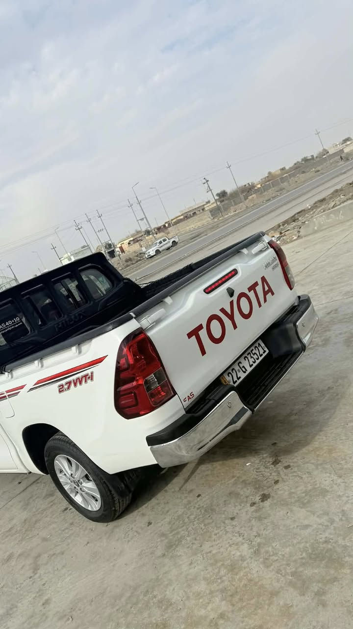 تيوتا بيك اب 
موديل ٢٤ 
شركة ساز فول مواصفات
ماشيه ٩٥ الف كيلو 
بدون صبغ 
رقم اربيل تحويل مباشر 
السياره بيها شخط بسيط باب السكن الامامي وتكدر تشوفه بالصور 
السعر ٢٨٨ 
وبيها مجال 
***********
