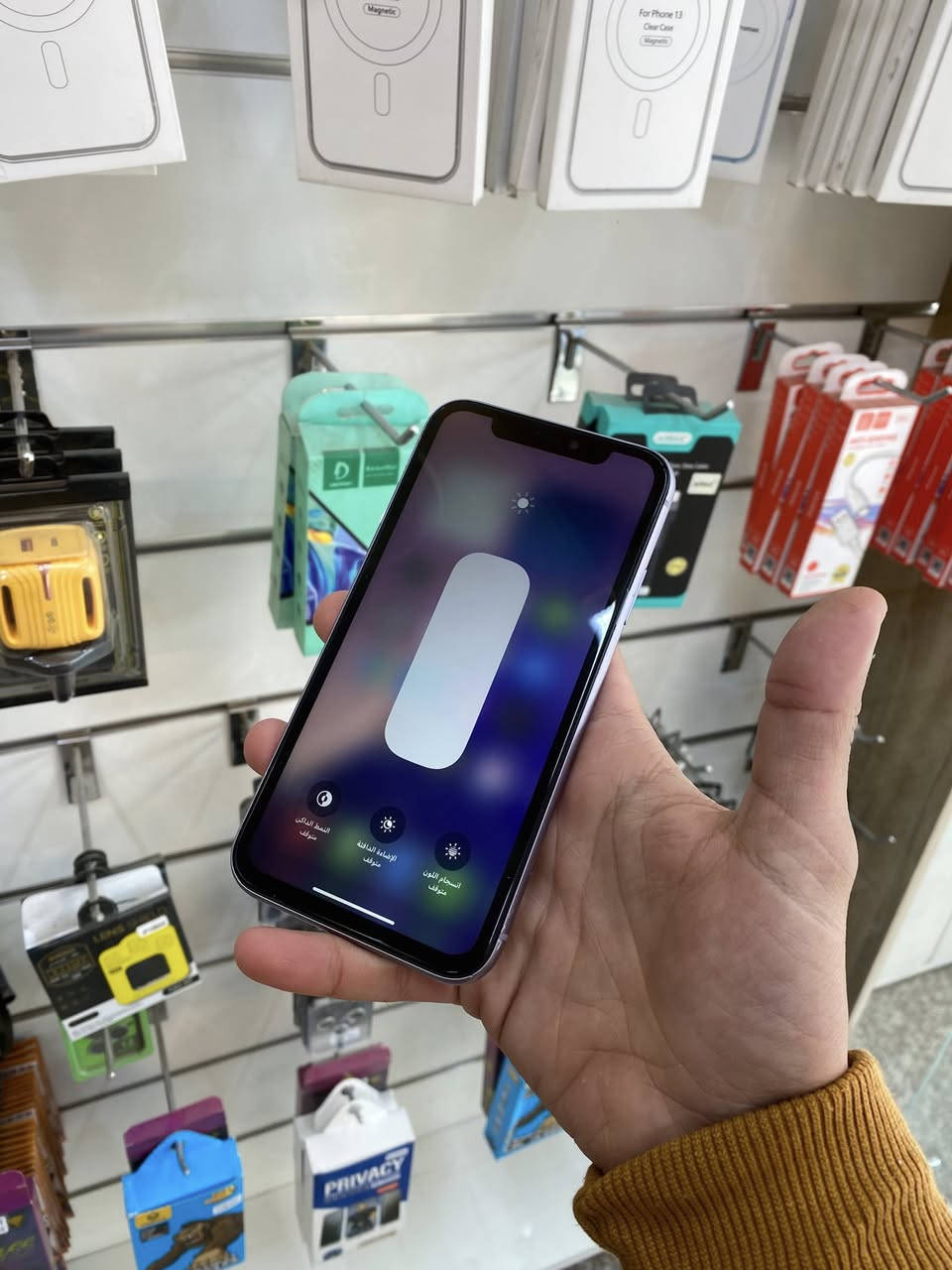 11عادي
ذاكره ١٢٨ الجهاز نضيف كله شغال حته الفيس ايدي ب١٨٥ وبي مجال حك الجيه  مكاني النجف 
***********
